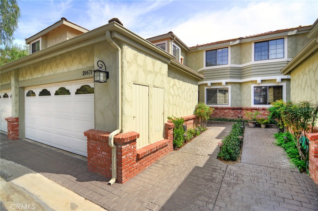 29671 Strawberry Hill Drive Calabasas Home Listings - Brian Whitcanack Real Estate